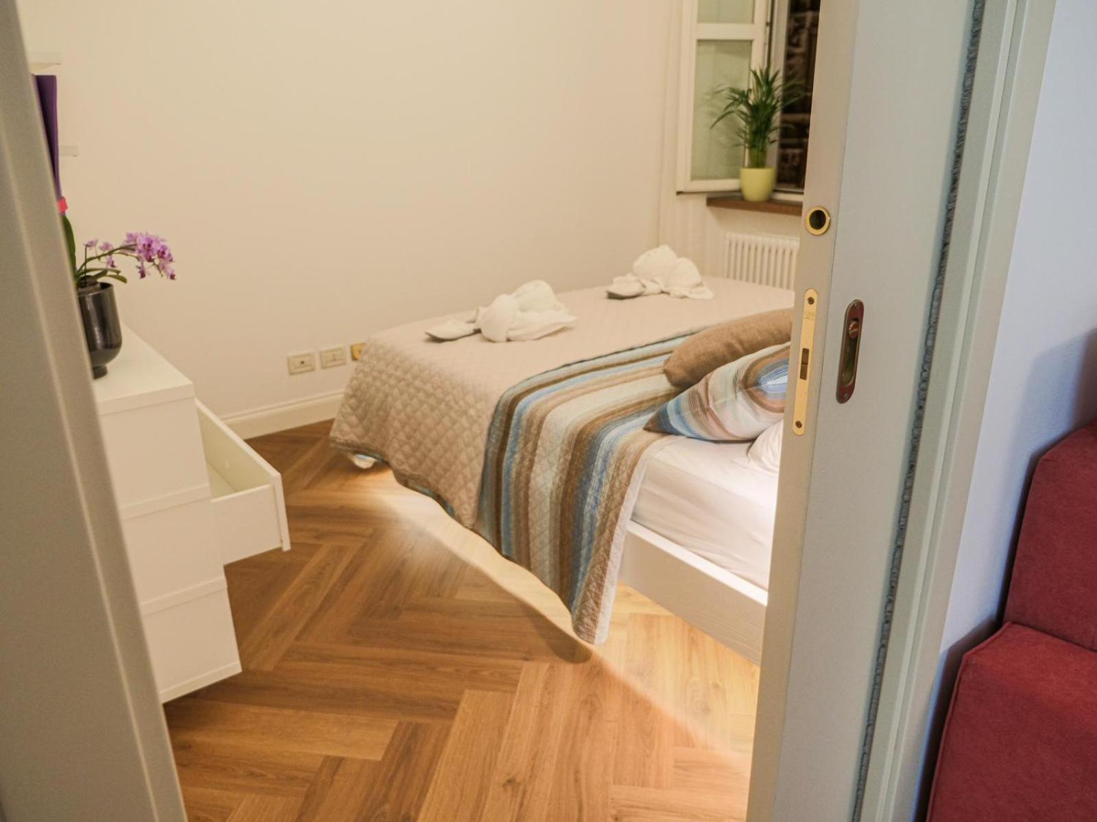 Casa Vacanze Trieste - Vista Piazza Unita Exterior photo